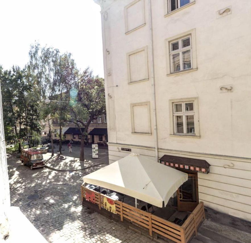 Apartments Near Rynok Square On Staroyevreyska And Fedorova Streets Львів Екстер'єр фото