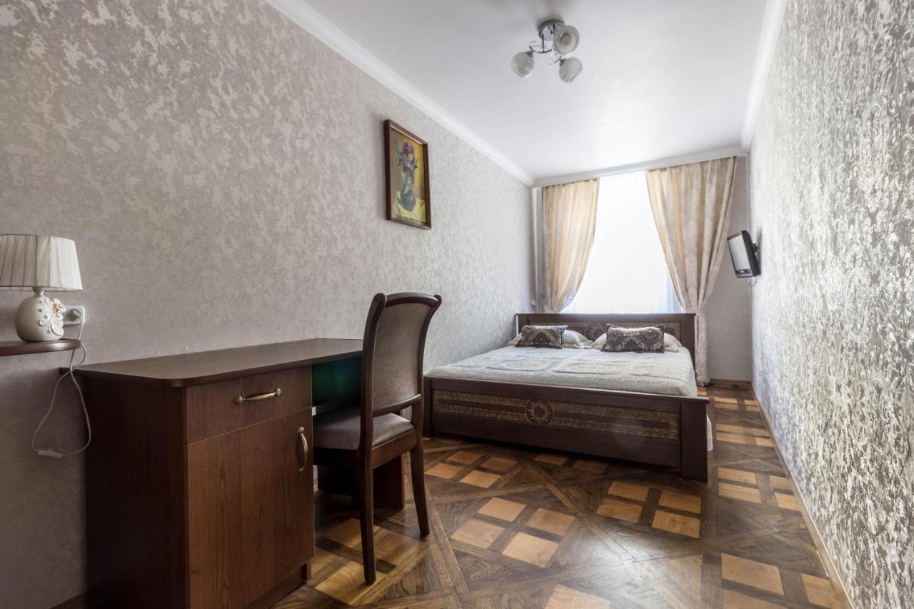 Apartments Near Rynok Square On Staroyevreyska And Fedorova Streets Львів Екстер'єр фото
